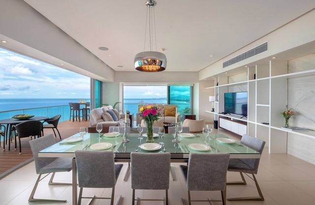 LUXE 4000 sqft|On The Beach|Wraparound Deck|Views