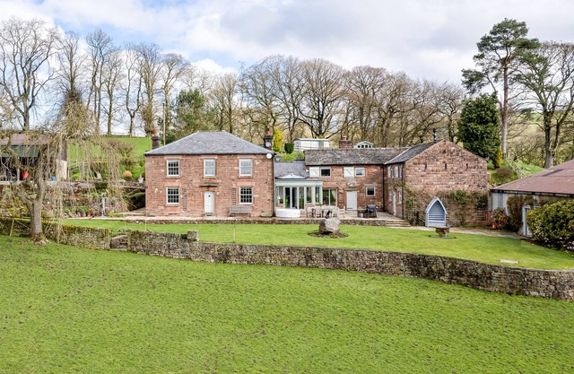Luxe 5BR Farm I Hot Tub+games Room I National Park