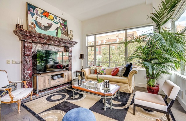 Luxe Condo w/ Private Patio & Perks in Emeryville!
