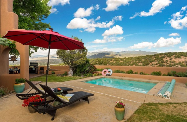 Art-Filled Haven with Spa, Casita & Mountain Views