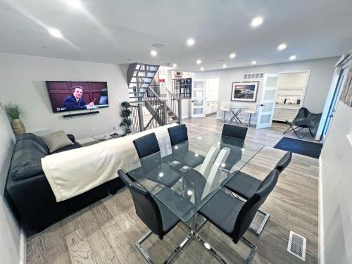 Luxe Home Near Limeridge - Sleeps 11 - Pool