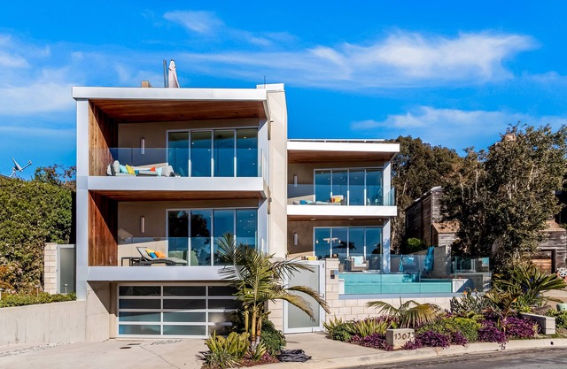 Luxe home with peek-a-boo ocean view, private pool, & roof deck
