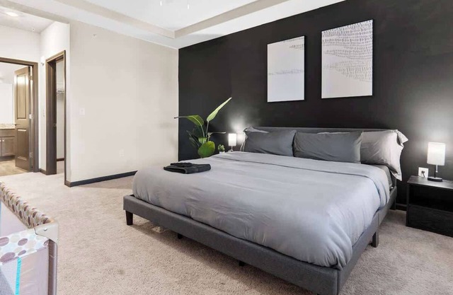 Luxe King 3 Bedroom Suite in North Raleigh!