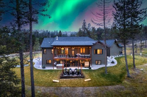 Luxe Lakeside New Build by Flathead Lake Speakeasy