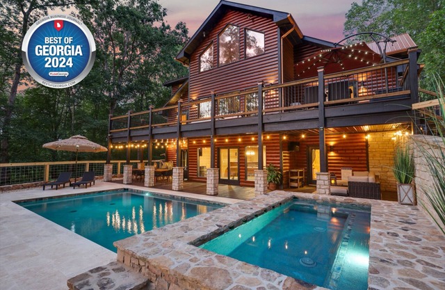 ~ Southern Hospitality Lodge, 5 KING BR !!Königin-Koje Rm, Luxus, Spiel Rm, Firepit