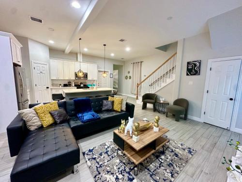Luxe Oasis in the heart of Houston!