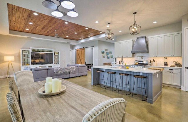 Luxe Orlando Escape with Private Saltwater Pool
