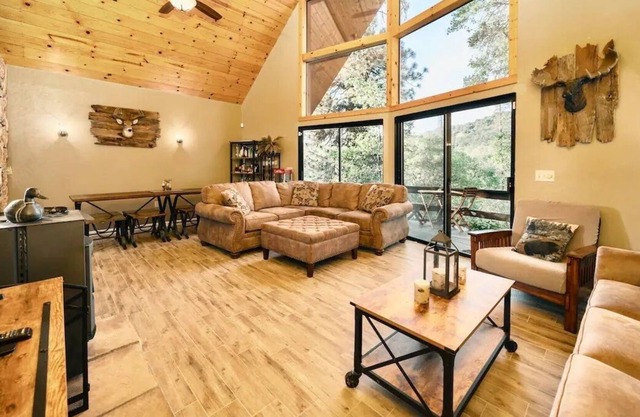 Luxe Private Getaway in Sequoia National Forest!