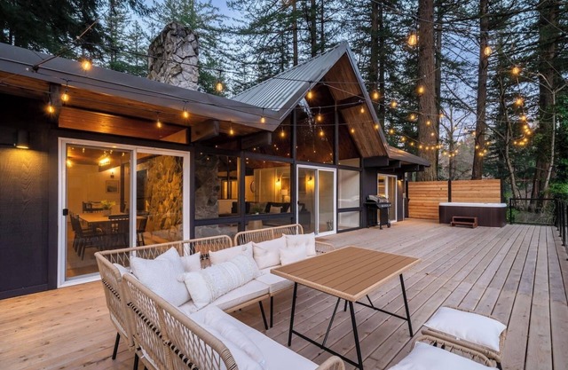 Luxe riverfront A-Frame with Hot tub