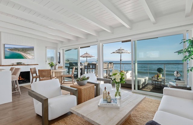 Luxe Upper Beachfront Bliss with Balcony and Unobstructed Ocean Views!