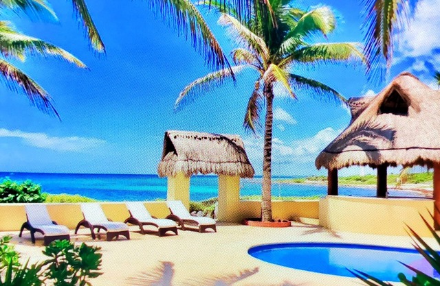 LUXERY BEACHFRONT VILLA! YOU GOTTA SEE THIS PLACE! 2/2 Ph!