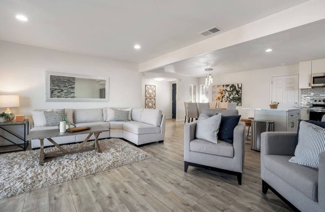 🏡Stylish Modern Home 4BR / 2BA🏡W / kostenlos 🚘Parken🚘