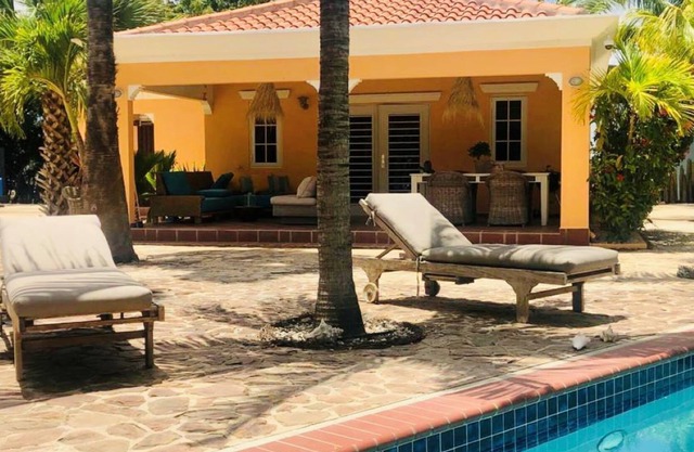 Divers & surfers paradise, small exclusive resort