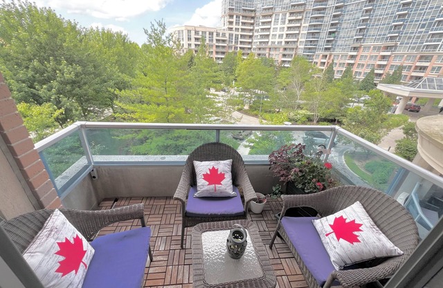 Luxurious 1BDR Condo