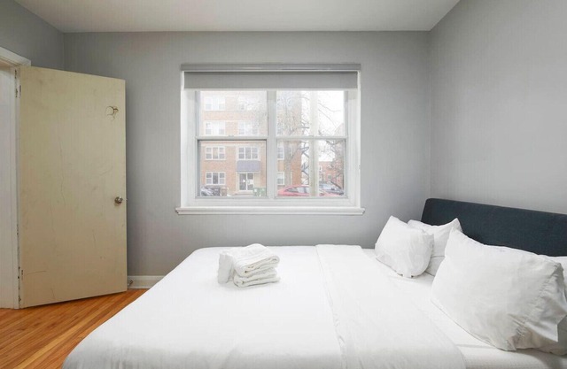 Luxurious 1BR unit in Montreal