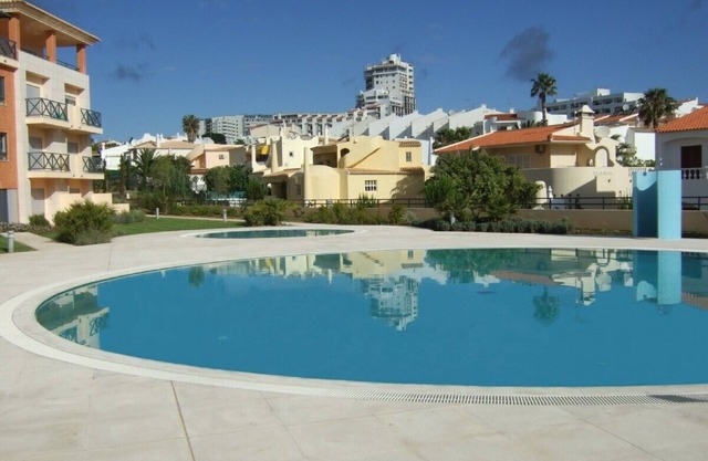 Luxurious 1st Floor Apartment with A/C - Sleeps 4-6
