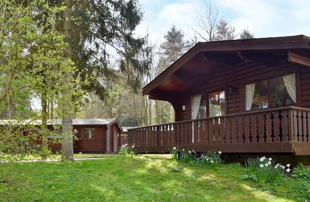 Luxuriöse 2-Bett-Blockhütten-Ferienhütte in Louth, Lincolnshire (2B für 6 Personen)