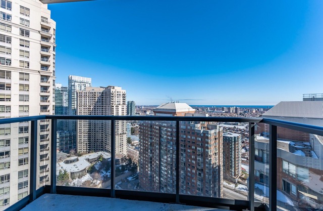 Luxurious 2 Bedroom Condo