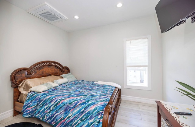 Luxurious 2-Bedroom in Fall River Stay