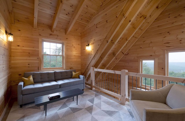 Luxurious 3BR/2BA Chalet w/ Panoramic Views Near Windham Mountain on 22+ Acres