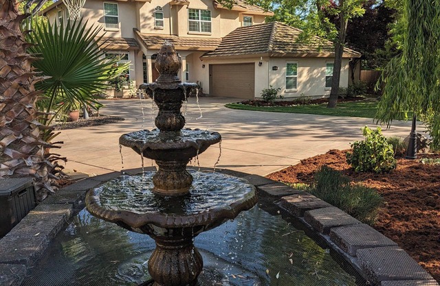 Luxurious 5BR w/Pool Oasis in Fair Oaks, CA