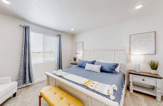 Luxurious 6-Bedroom Retreat Near Bear Lake – Sleeps 23, Modern Amenities, Year-Round Adventures!