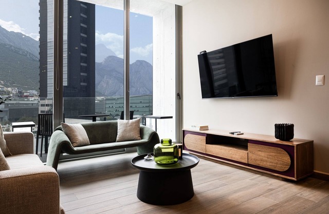 Luxurious apartment 5 minutes away from San Pedro.