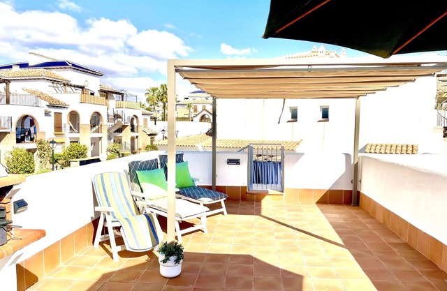 Luxurious apartment in the heart of Vera Playa. Roof Solarium, dining terrace…..