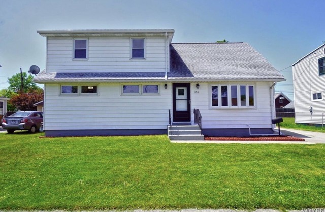Luxurious Apartment only few minutes away from UB & Buffalo Airport!!