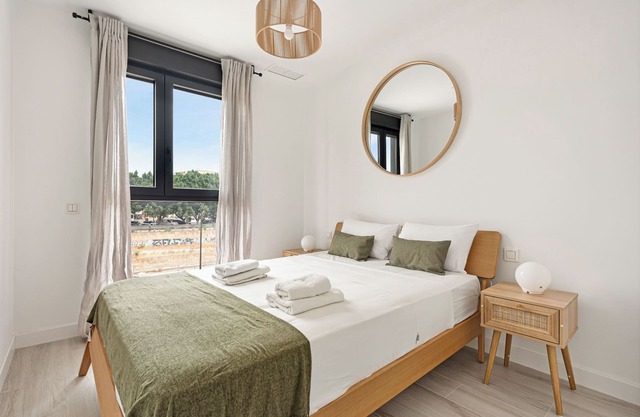 Luxury apt in Màlaga w/ shared Pool and Terrace