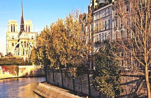 NOTRE DAME / LUXEMBURGER GARTEN / PENTHOUSE / STUNNING VIEW / BALKONE / SEINE / ST GERMAIN