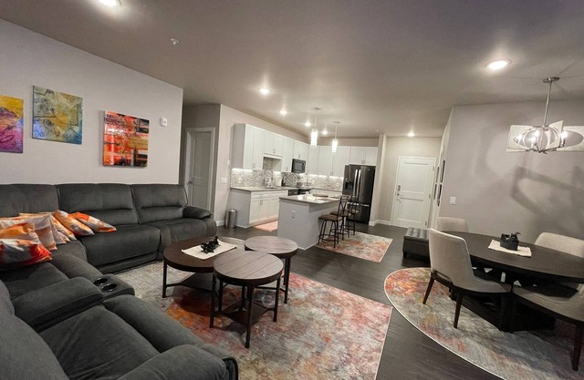 Luxurious artistic 2 bed - 2 bath Condo; feel like living by the Coast!