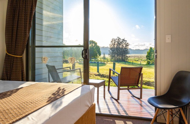 Luxuriöses B & B und Weingut, 40 Minuten von Brisbane CBD entfernt, in der Nähe des Bahnhofs Narangba.