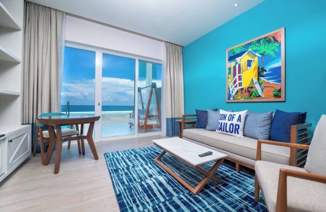 Luxurious Beachfront Suite, Private Terrace, ALL-INCLUSIVE - Adults Only