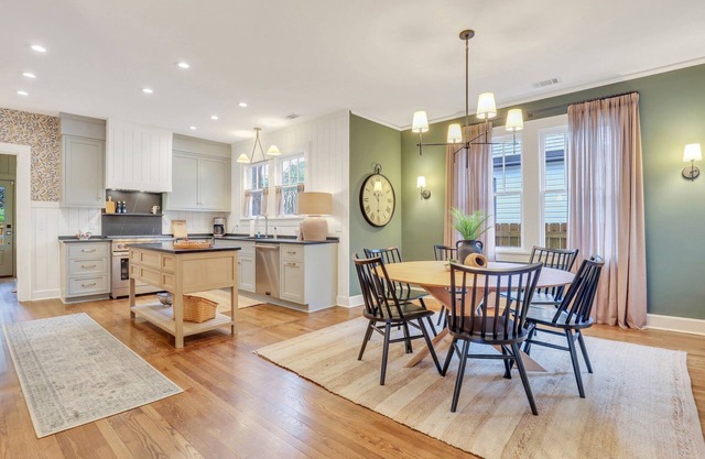 Luxurious Bungalow Steps to Daffin Park w/ Yard + Parking by Lucky Savannah