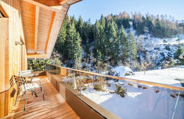 Luxuriöses Chalet "De Ultimis" mit großem Garten und Bergblick