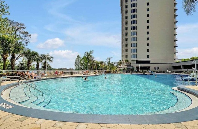 Luxurious Condo near DisneyLand