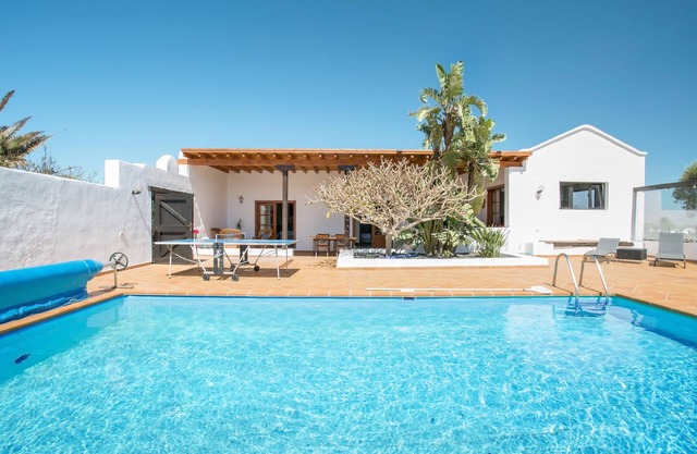 Luxuriöses Landhaus "El Quinto" mit Pool, Terrasse, Garten & WLAN
