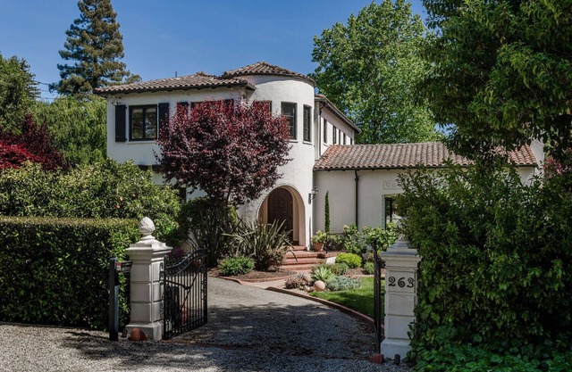 Luxurious designer home, walkable to downtown Bur & SM, heart of Silicon Valley