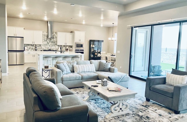 Luxurious Golf Course Retreat w/Backyard & Game Room