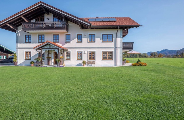 Luxuriöse Ferienwohnung Sissi mit WLAN, Terrasse