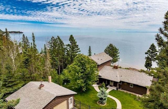 Luxurious Home on Lake Superior | Fjordheim