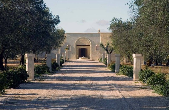 Luxuriöse und geräumige Masseria in atemberaubendem Apulien, Italien