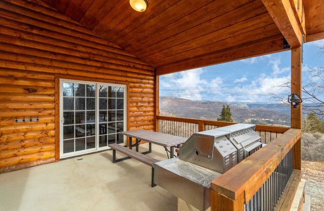 Luxurious Kolob Cabin