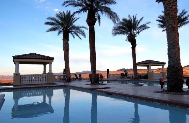 Luxurious Lake Las Vegas Community with Pool, Gym, Clubhouse & Amazing Lake View