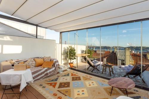 Luxurious Loft : Bridge-View Rooftop | By Airnest
