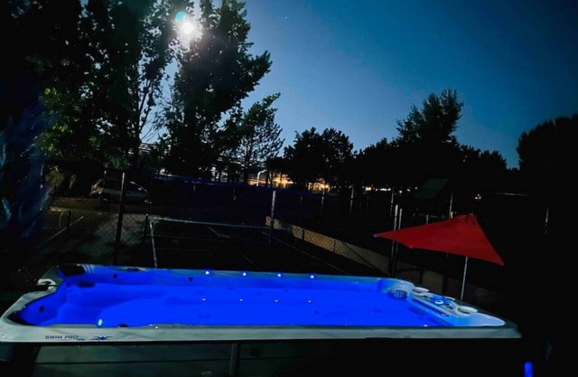 Luxurious Orchard Villa | Double Pickleball | Spa