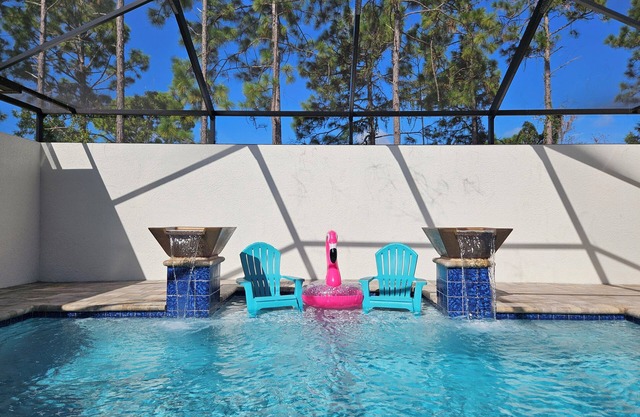 Luxurious pool oasis by the springs