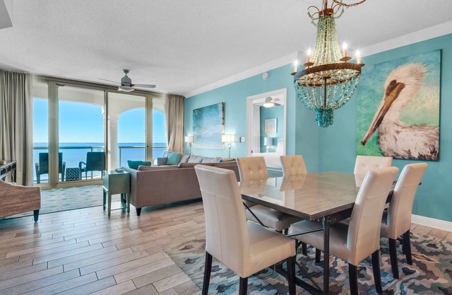 Luxurious Portofino Resort Condo, Panoramic Bay/Ocean Views, 8 Pools, Steps From The Beach!