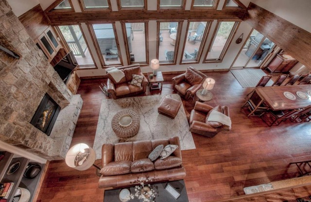 Luxurious private home in Raven Golf Club